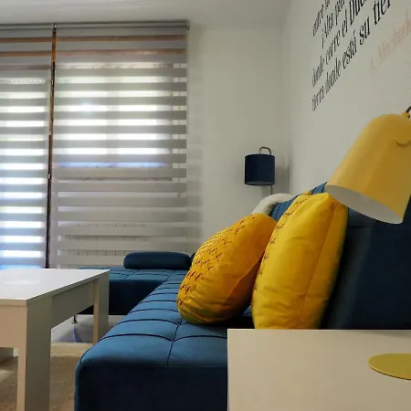 Turístico Duero Niño Apartamento *